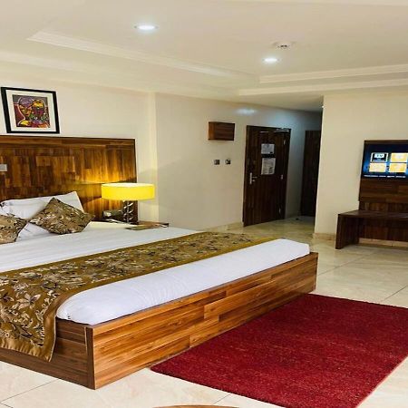 Qualibest Grand Hotels Abuja Exterior foto