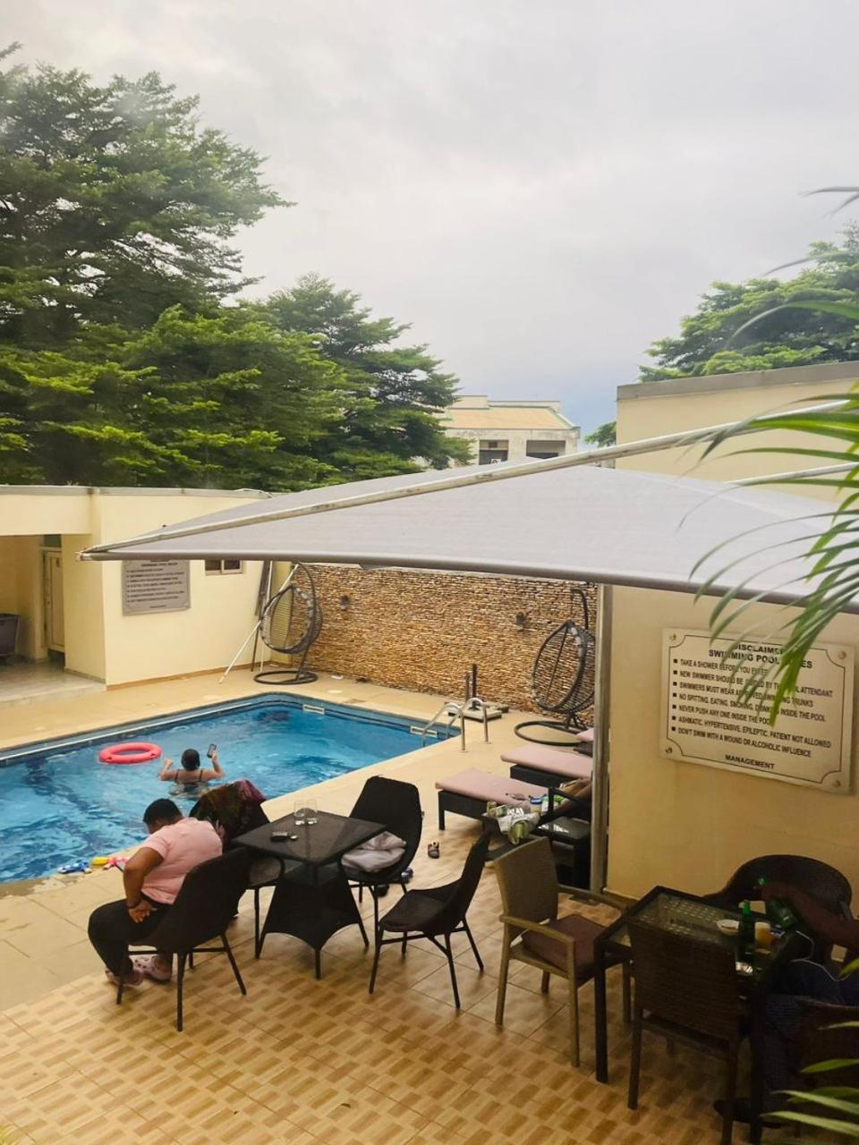 Qualibest Grand Hotels Abuja Exterior foto